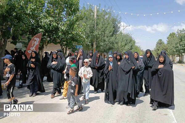 شهر راز غرق در سوگ اربعین؛ آیین باشکوه عزاداری حسینی با حضور گسترده مردم