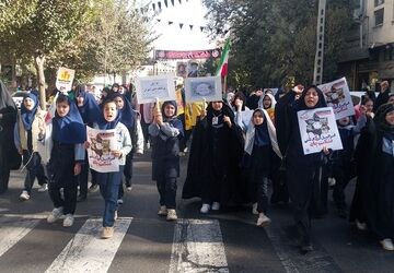 راهپیمایی یوم‌الله 13 آبان در استان البرز