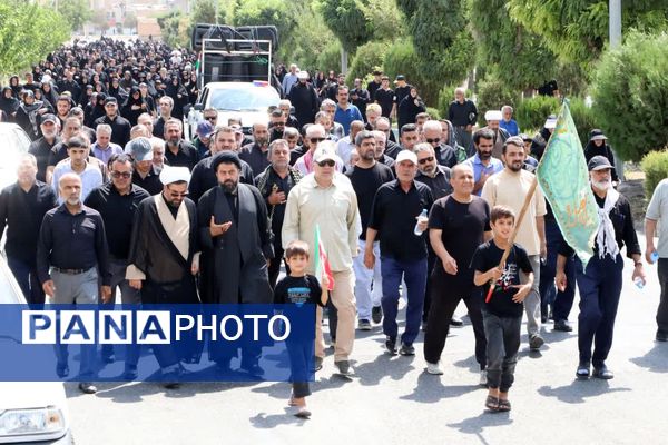 مراسم پیاده‌روی جاماندگان اربعین در محمدشهر کرج