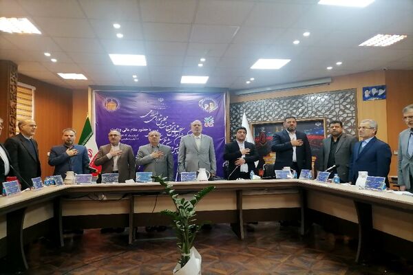 نشست مشترک اعضای کمیسیون آموزش و تحقیقات مجلس، مدیران آموزش و پررش استان خراسان رضوی و وزیر آموزش وپرورش در مشهد