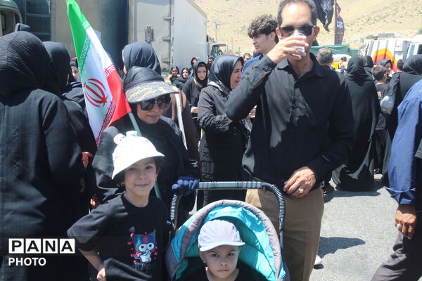 نوجوانان زنجانی؛ پرچمداران شور حسینی در مراسم جاماندگان اربعین