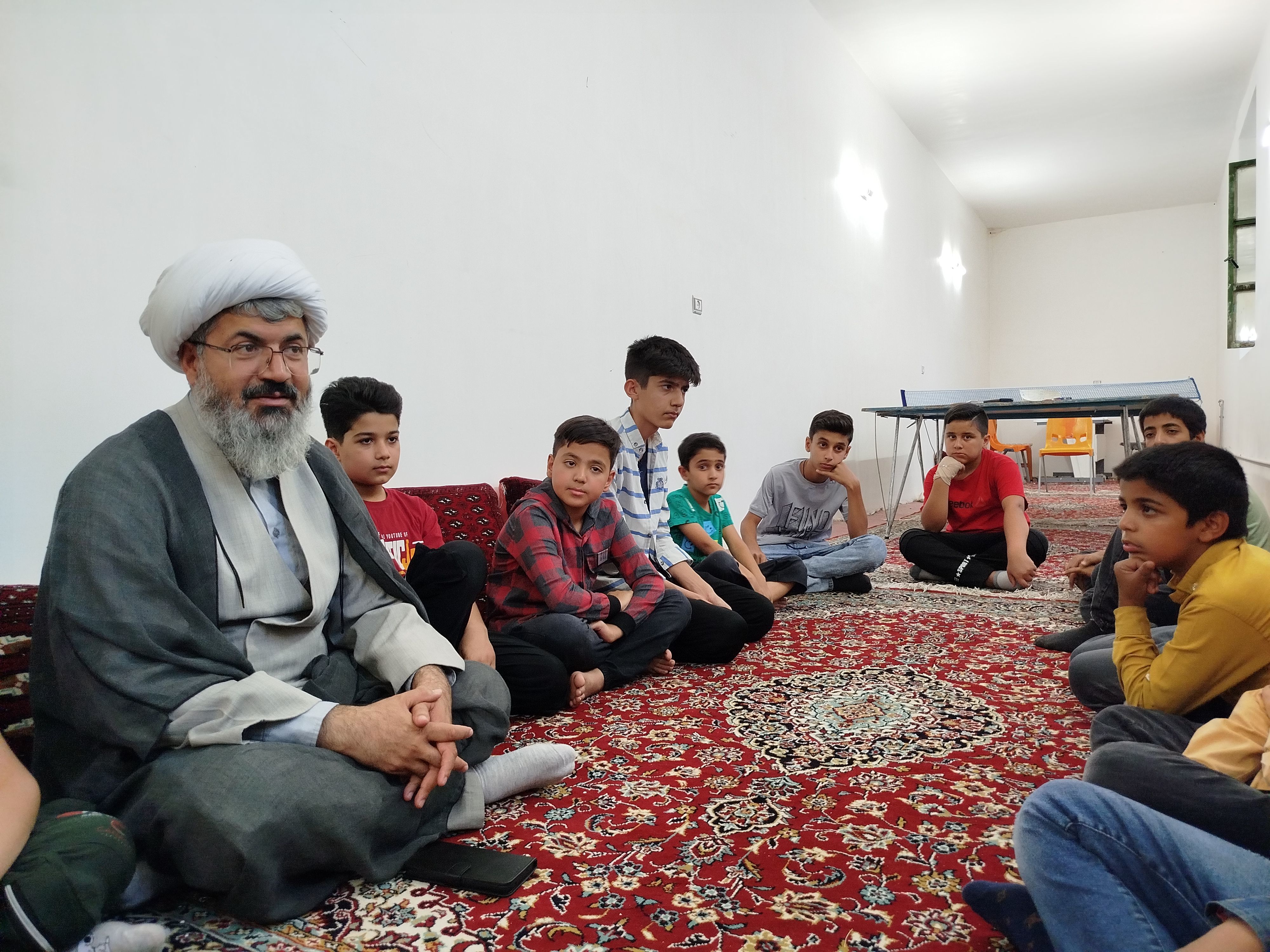 با تمام توان از نشست‌ کودکان و نوجوانان در مساجد حمایت خواهیم کرد