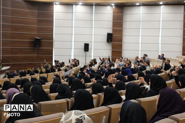 مراسم بزرگداشت مقام معلم در پردیس