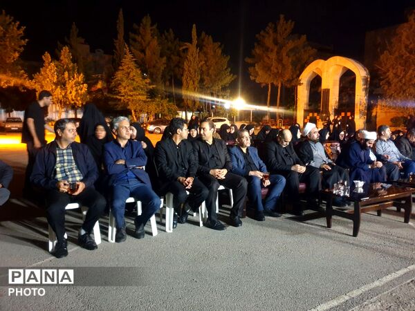 لبیک یا حسین (ع) در دبیرستان مهشید مصلی‌نژاد