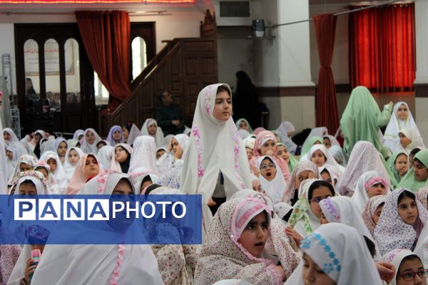 آیین جشن تکلیف دانش‌آموزان دختر شهرستان پردیس در فضایی معنوی و باشکوه