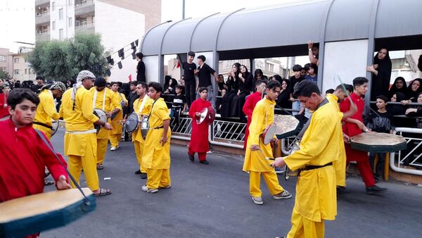 نقش‌آفرینی هنروران تعزیه در کاروان دخیل العباس(ع)