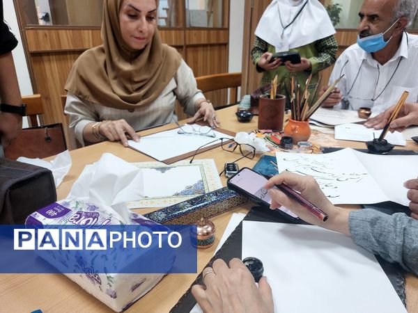 گردهمایی هنرمندان به مناسبت بزرگداشت استاد شهریار در شهرستان حاجی آباد