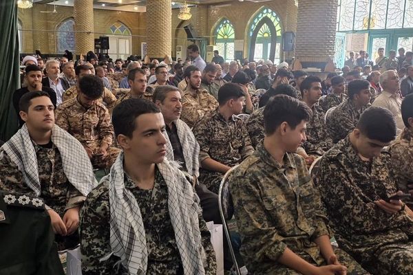 برگزاری یادواره سه هزار ستاره، ۳۰۰۰ چراغ راه به مناسبت هفته دفاع مقدس در شهرستان قرچک