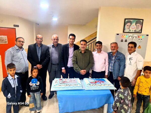 مراسم گرامیداشت روز دانش‌آموز  در دبیرستان حاج مصطفی حاج حسنی
