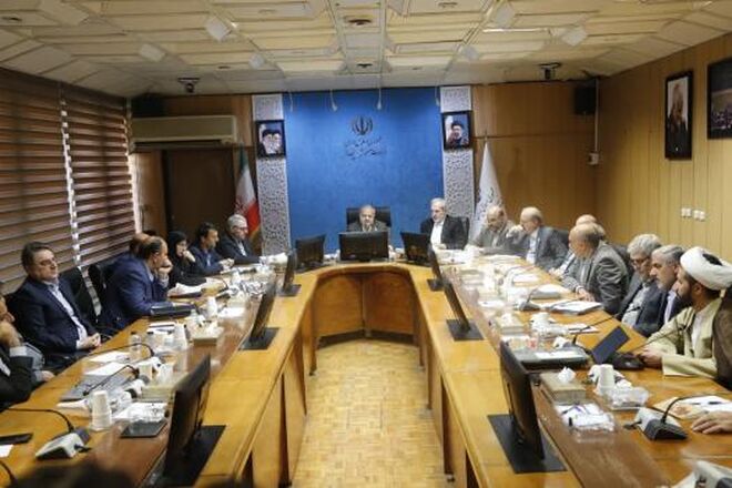تأکید وزیر آموزش‌وپرورش بر پرداخت مطالبات فرهنگیان و حضور پرشور دانش‌آموزان در مراسم ۱۳ آبان