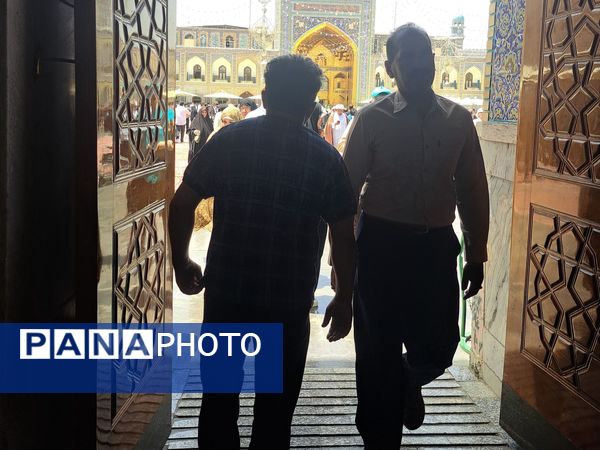 روز دحوالارض در حرم امام مهربانی‌ها