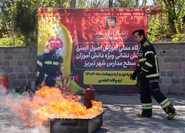 دومین روز اردوی آموزشی مربیان کاردان سازمان دانش‌آموزی آذربایجان شرقی