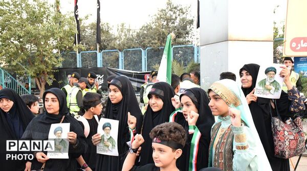 همگام با ملت ایران؛ حضور کانون پرورش فکری لرستان در آیین وداع و تشییع رهبر شهید