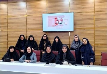 محفل ادبی «آیین سرخ کلمات» با حضور بانوان شاعر البرزی