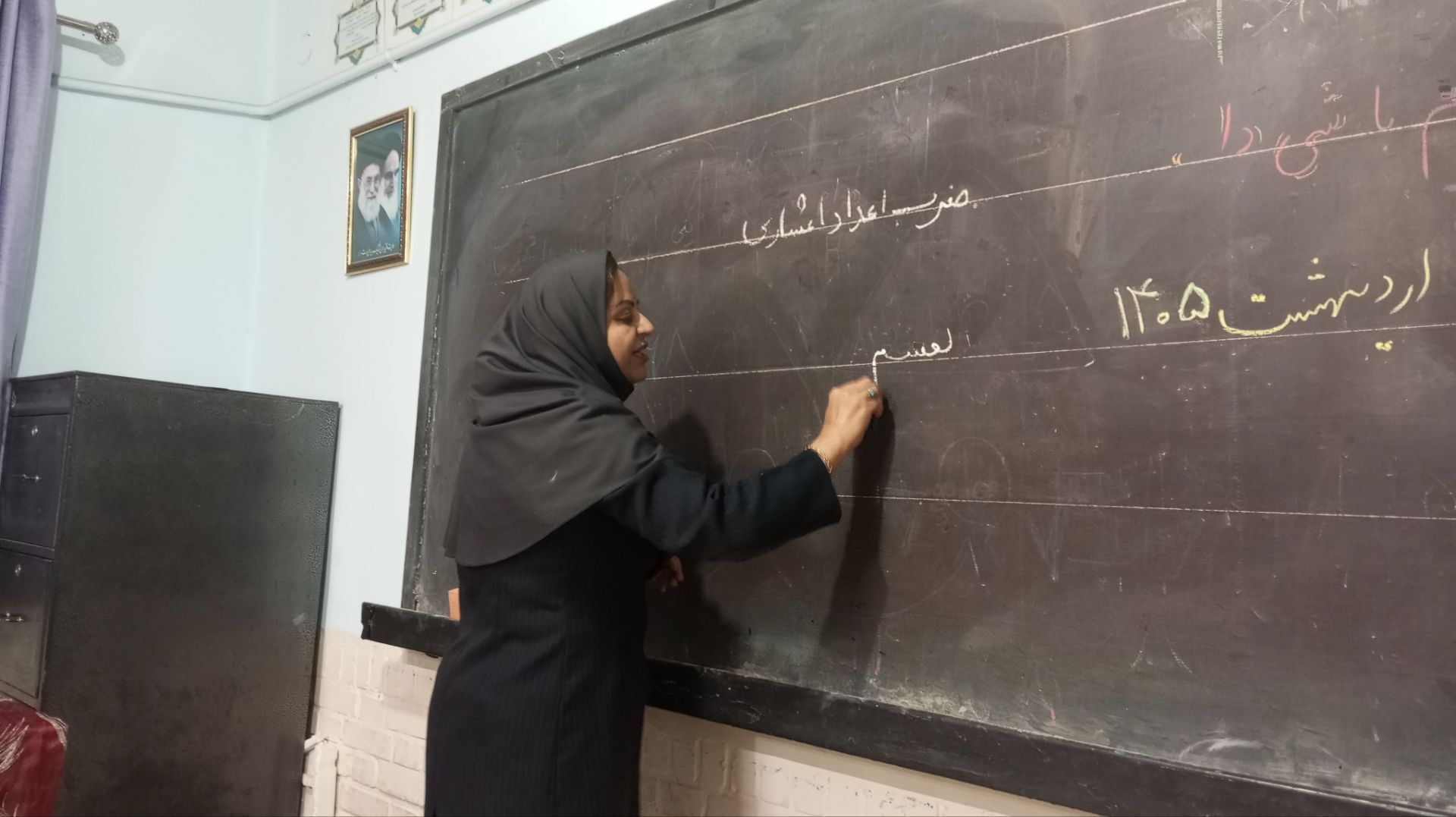 کلاس های مجازی شیدا در دبستان بنت الهدی صدر 