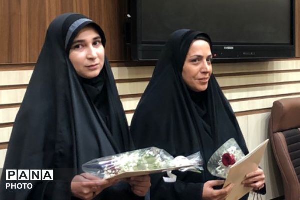 تجلیل از معاونین پرورشی در ناحیه دو شهرری 
