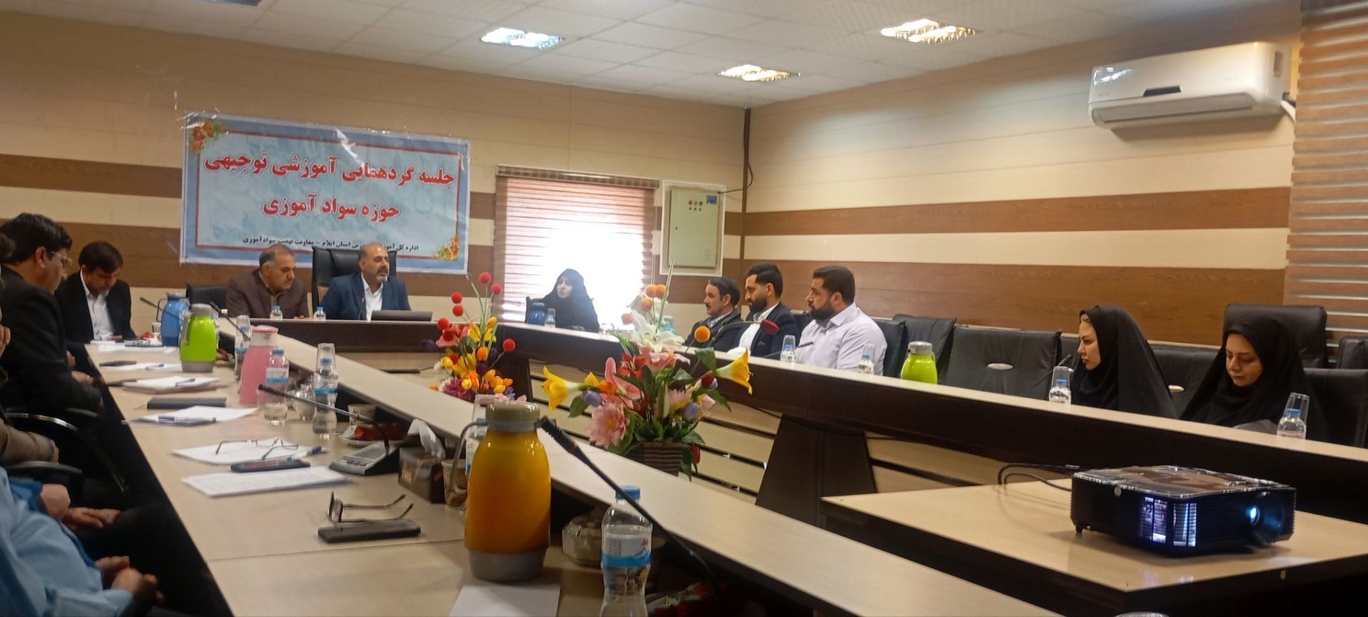 فرد باسواد باید دارای سواد اجتماعی و توانایی مشارکت موثر را در جامعه داشته باشد