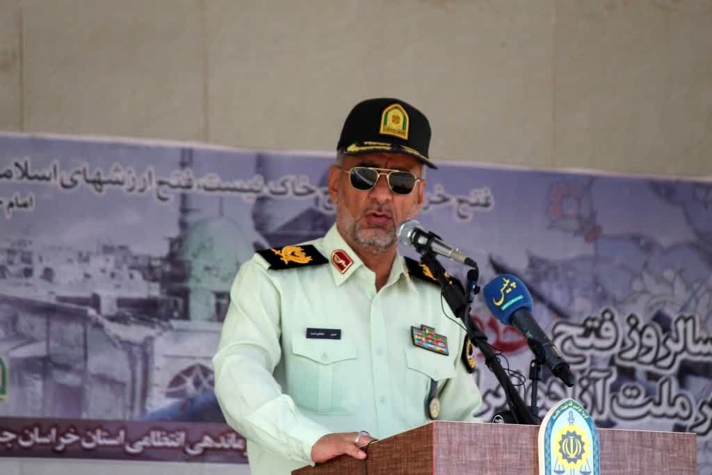 سوم خرداد نماد شجاعت و ایستادگی ملت ایران در برابر دشمنان است