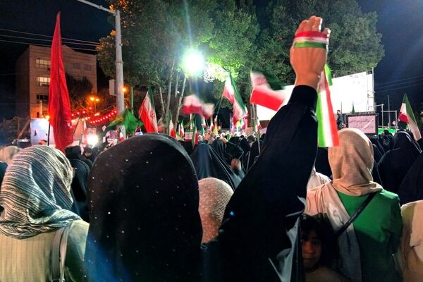 تجمعات مردمی در شهرستان نظرآباد برای حمایت از مقاومت و بیعت با رهبری 