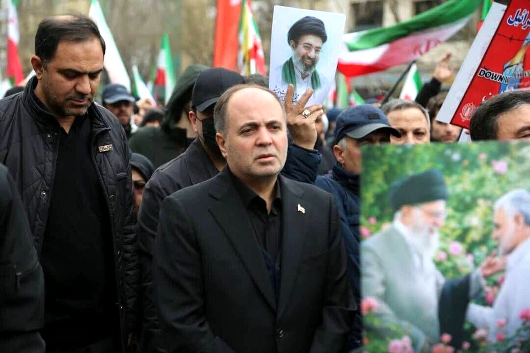 مردم ایران در طول تاریخ نشان دادند شکست ناپذیرند
