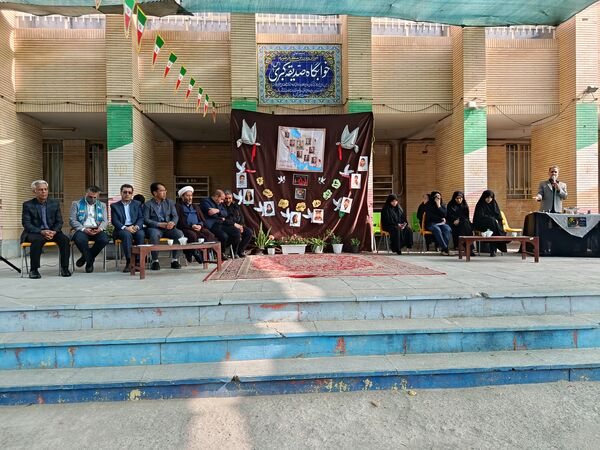 زنگ استکبار ستیزی در مدارس رضویه