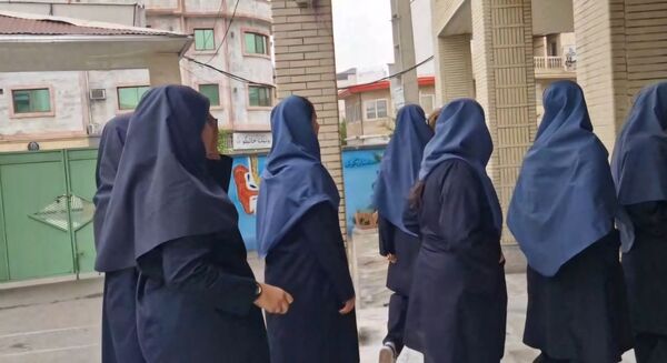 جشن روز جهانی دختر در دبیرستان بهار آزادی قائمشهر