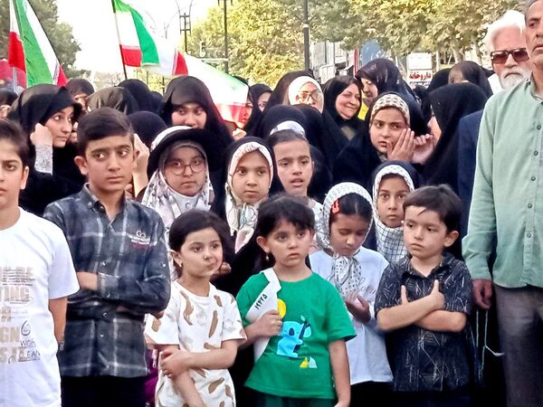 ملت ایران سکوت نخواهد کرد