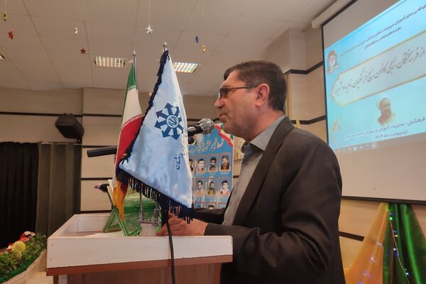آیین تجلیل از فرهنگیان بسیجی ناحیه 2 شیراز