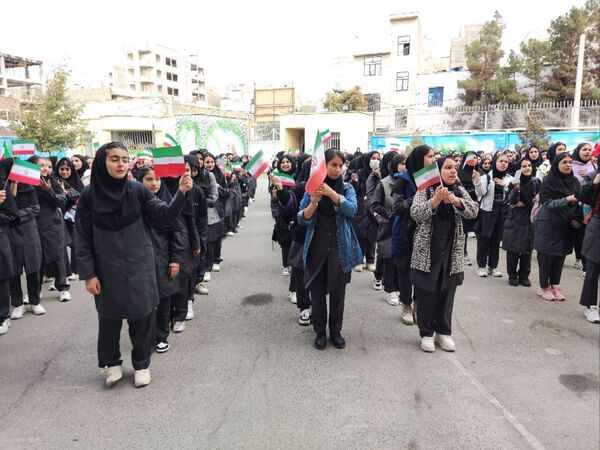 بازگشت به صحنه علم،مدارس متوسطه  شهرستان قدس آماده ساخت آینده