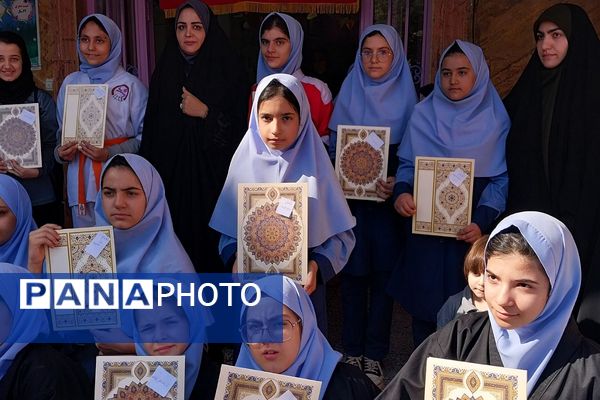 برگزاری نمایشگاه به مناسبت «هفته پدافند غیرعامل» در دبستان شهید مجید مجیدی ناحیه دو شهرری 