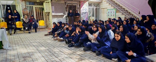 جشن ولادت صاحب الزمان در مدرسه صالحین 