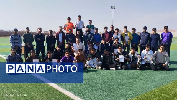 استعدادیابی دختران و پسران ورزشکار در زاوه