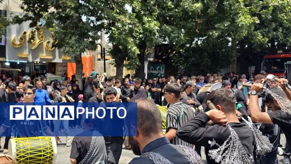 مراسم عاشورای حسینی با حضور پرشور مردم عزادار یاسوج