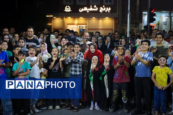 غدیر کیلومتری کاشان؛ جشن بی‌وقفه‌ی ولایت در چهارراه نماز