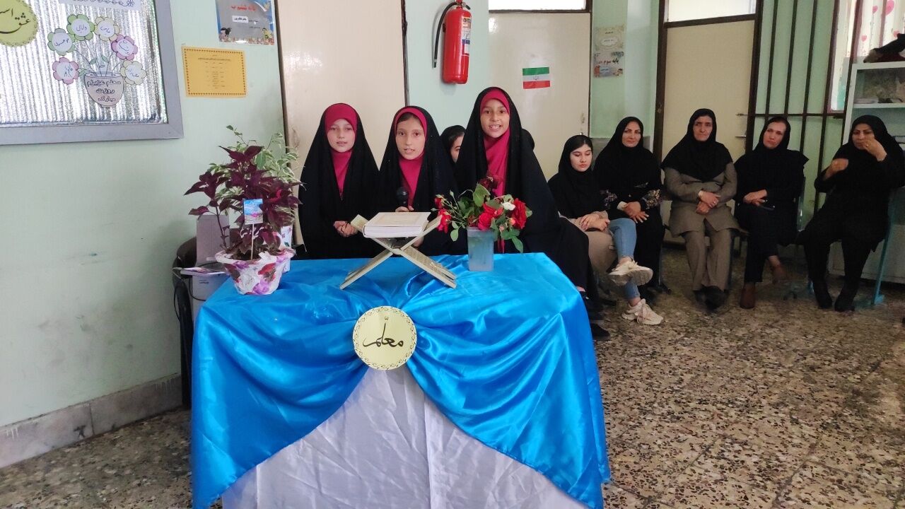 جشن روز معلم در مدرسه شهید احمد خاقانی شیروان