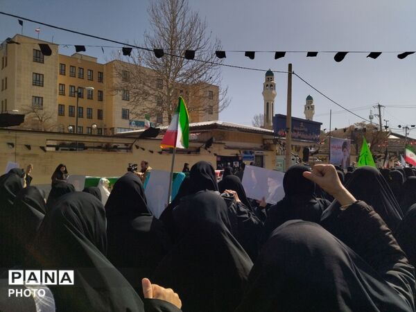 تجمع فرهنگیان شهرکرد برای خون خواهی قائد امت 