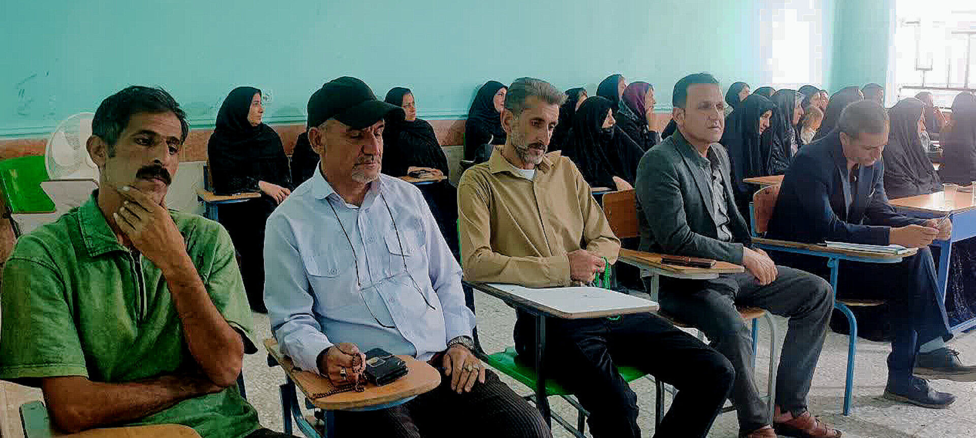 جلوه‌ای روشن از هم‌افزایی و پیوند خانه و مدرسه در دبیرستان‌های بن‌زرد