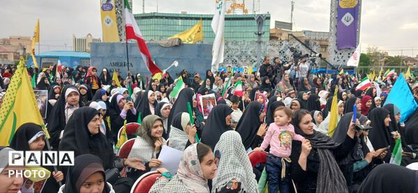 برگزاری روز دختر در میدان امام حسین(ع)