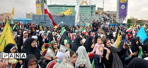 برگزاری روز دختر در میدان امام حسین(ع)