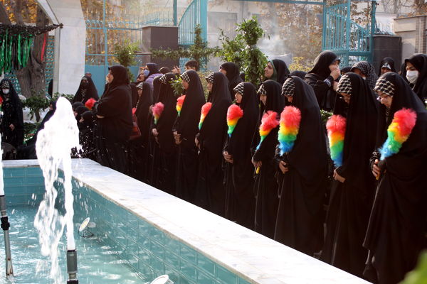 تشییع و تدفین پیکر شهید گمنام در اداره کل آموزش و پرورش شهر تهران