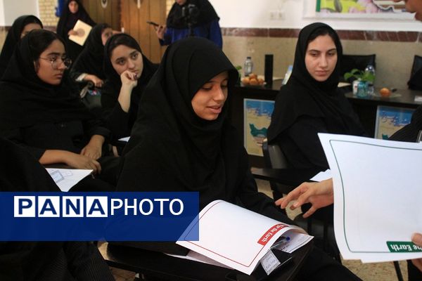 دومین جشنواره تدریس برتر در دبیرستان حکمت بهارستان‌۲