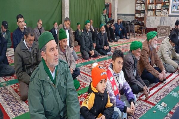 اقامه نماز عبادی،سیاسی جمعه همزمان با ایام دهه فجر در شهر بار نیشابور