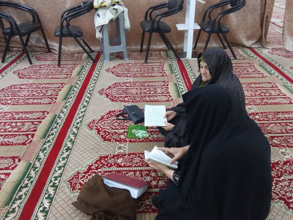 مراسم اعمال شب نیمه شعبان در مسجد جامع شهر کندر