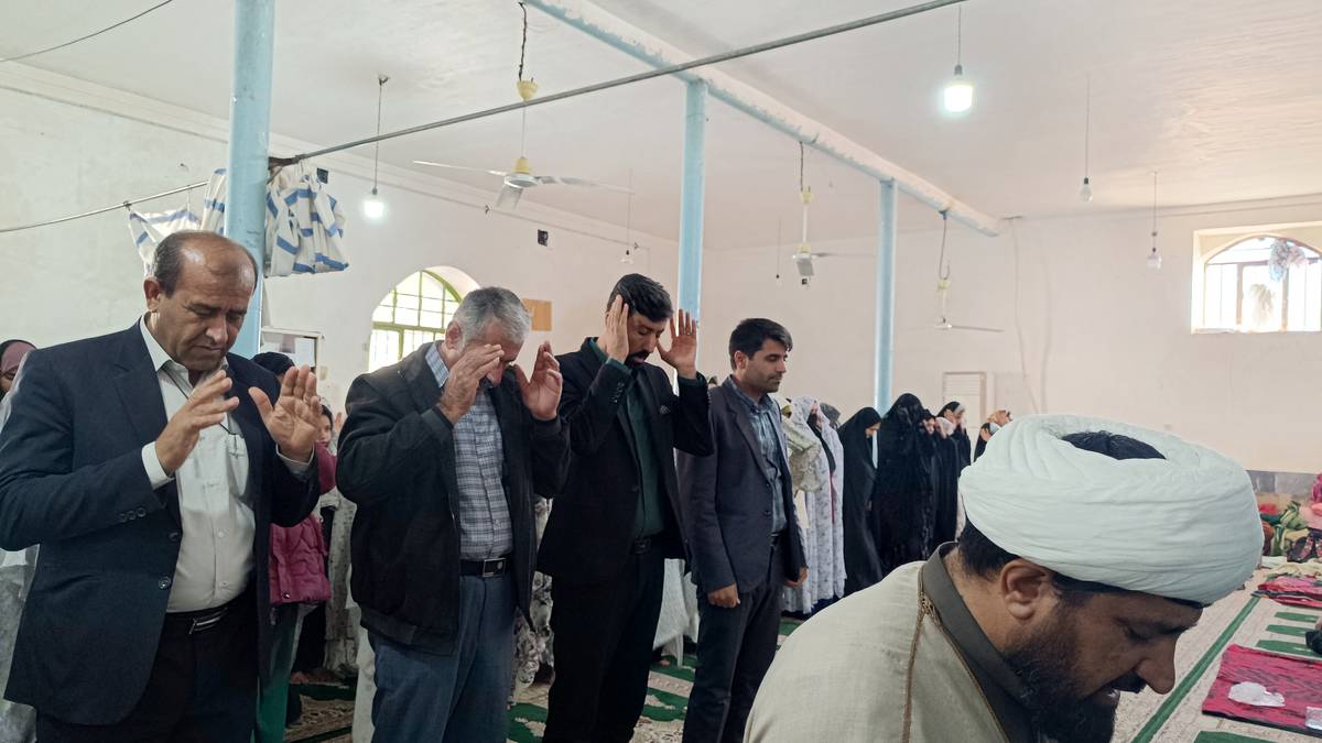 اعتکاف دانش آموزی در شهرستان دیشموک