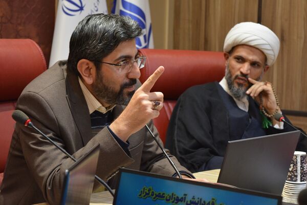 بدرقه دانش‌آموزان عمره‌گزار دختر شهرستان‌های استان تهران