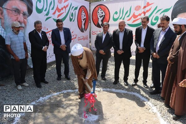 آئین کلنگ زنی اولین روستابازار استان تهران در کهریزک 