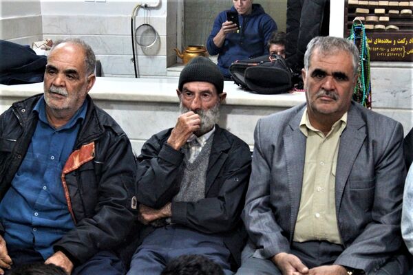 گرامیداشت یاد و خاطره ۱۵ شهید والامقام روستای مومن آباد قم