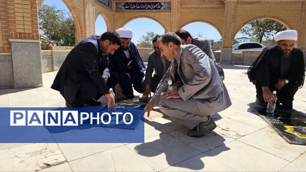 غبارروبی گلزار شهدای شهرستان فاروج 