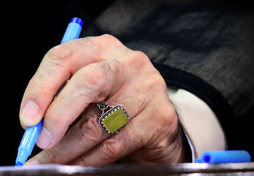 پیام تسلیت رهبر انقلاب در پی درگذشت خیّرِ نیکوکار حاج حسین مهدیان