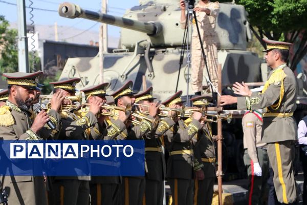 مراسم رژه روز ارتش در شیراز